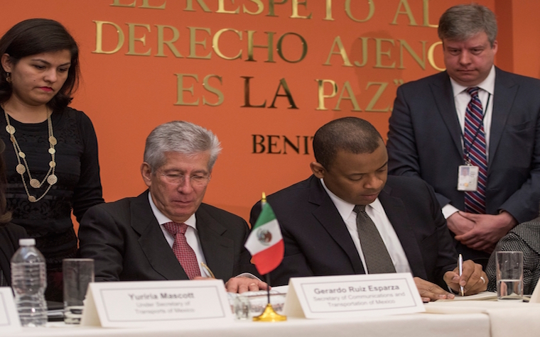 U.S., Mexico sign new aviation agreement