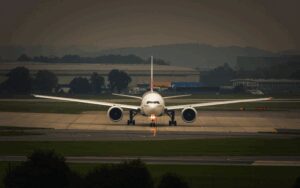 Sens. Schumer and Gillibrand announce federal financing for Orange County Airport